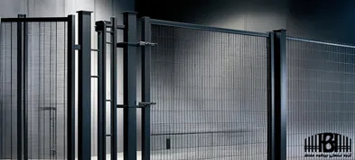  نرده‌های صنعتی و فنس توری: امنیت و زیبایی در کنار هم